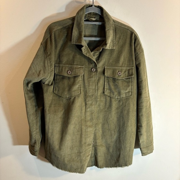 SILVER JEANS Sz M Shirt Boyfriend Fit Corduroy Seam Pockets Unlined Buttons NWOT - Picture 2 of 13